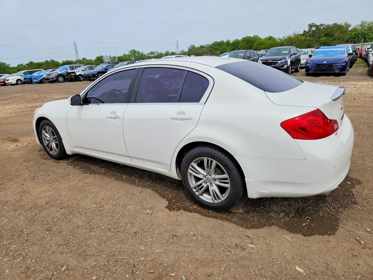 INFINITI G37 X