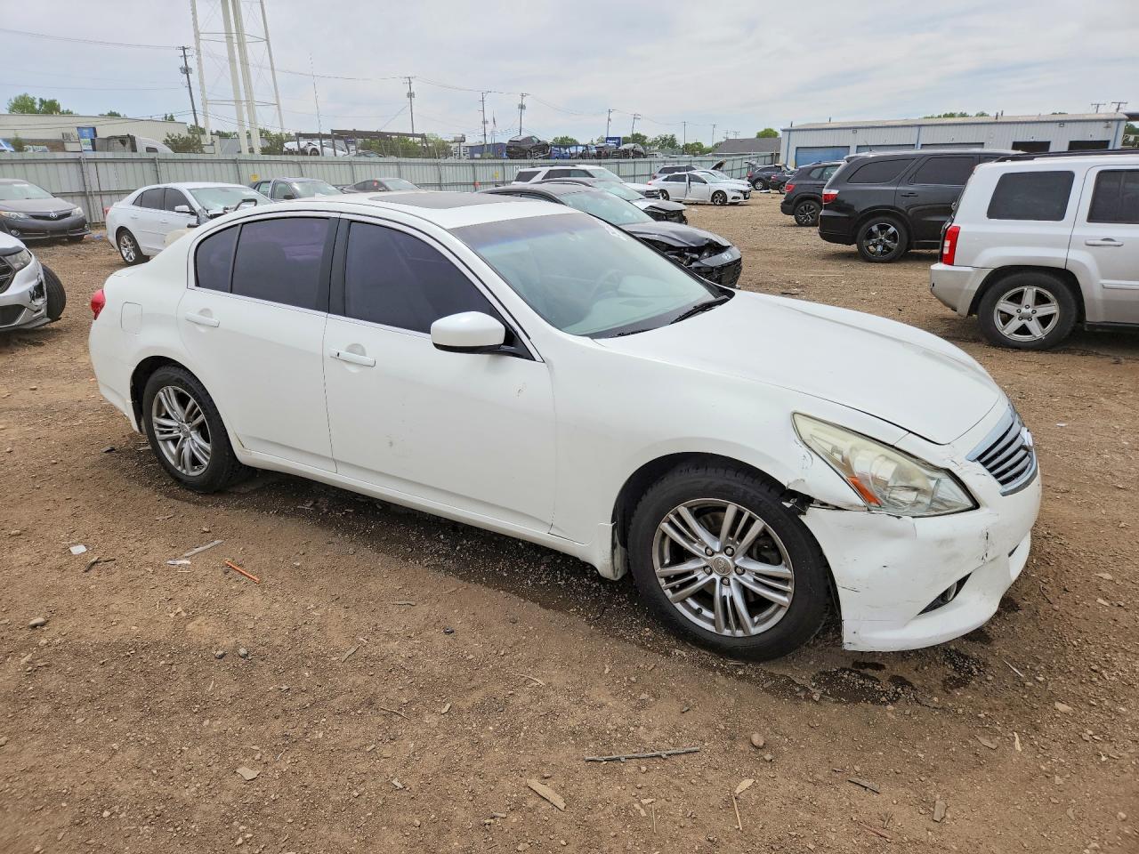 INFINITI G37 X