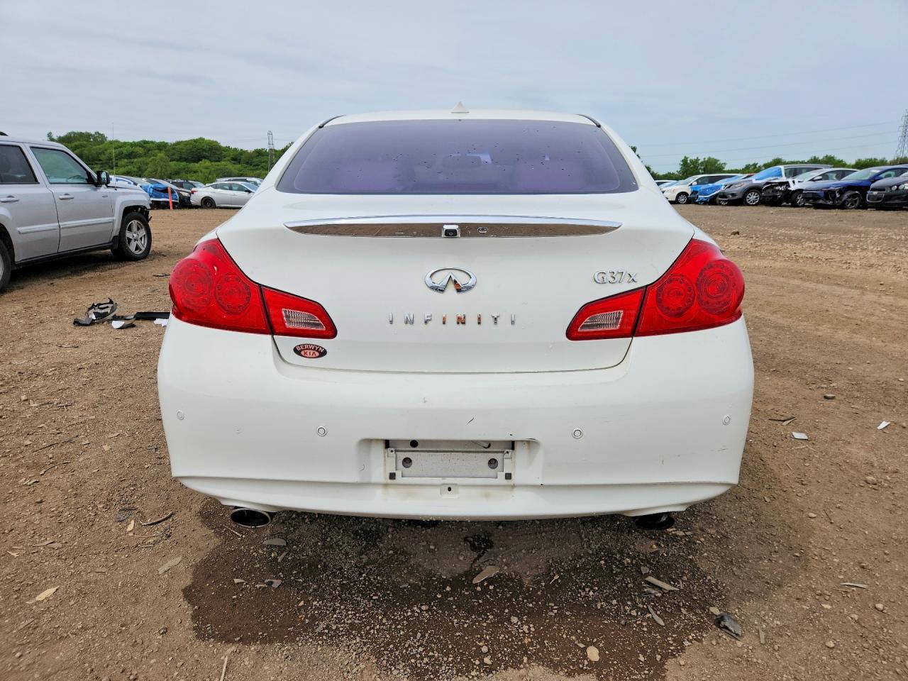 INFINITI G37 X