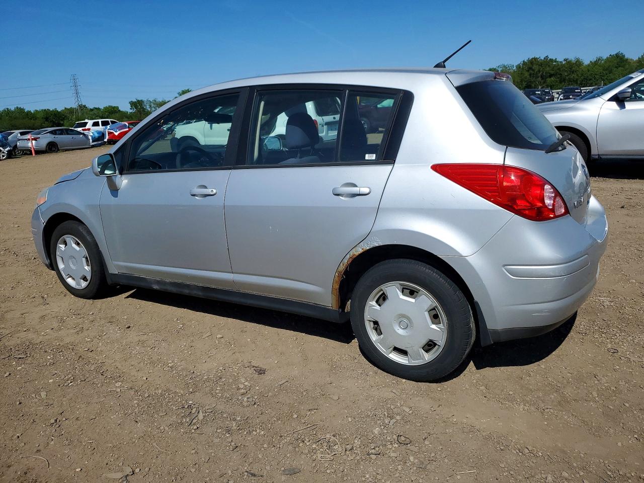 Nissan Versa 1.8 S