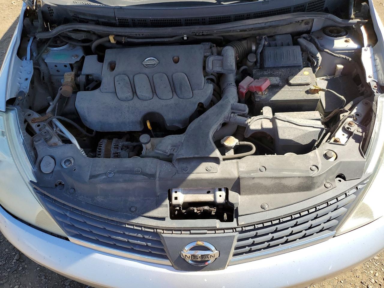 Nissan Versa 1.8 S