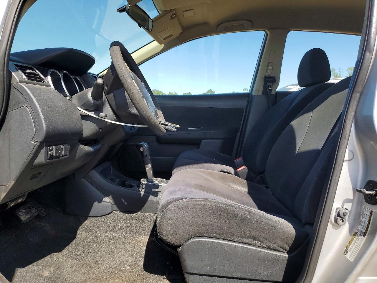 Nissan Versa 1.8 S