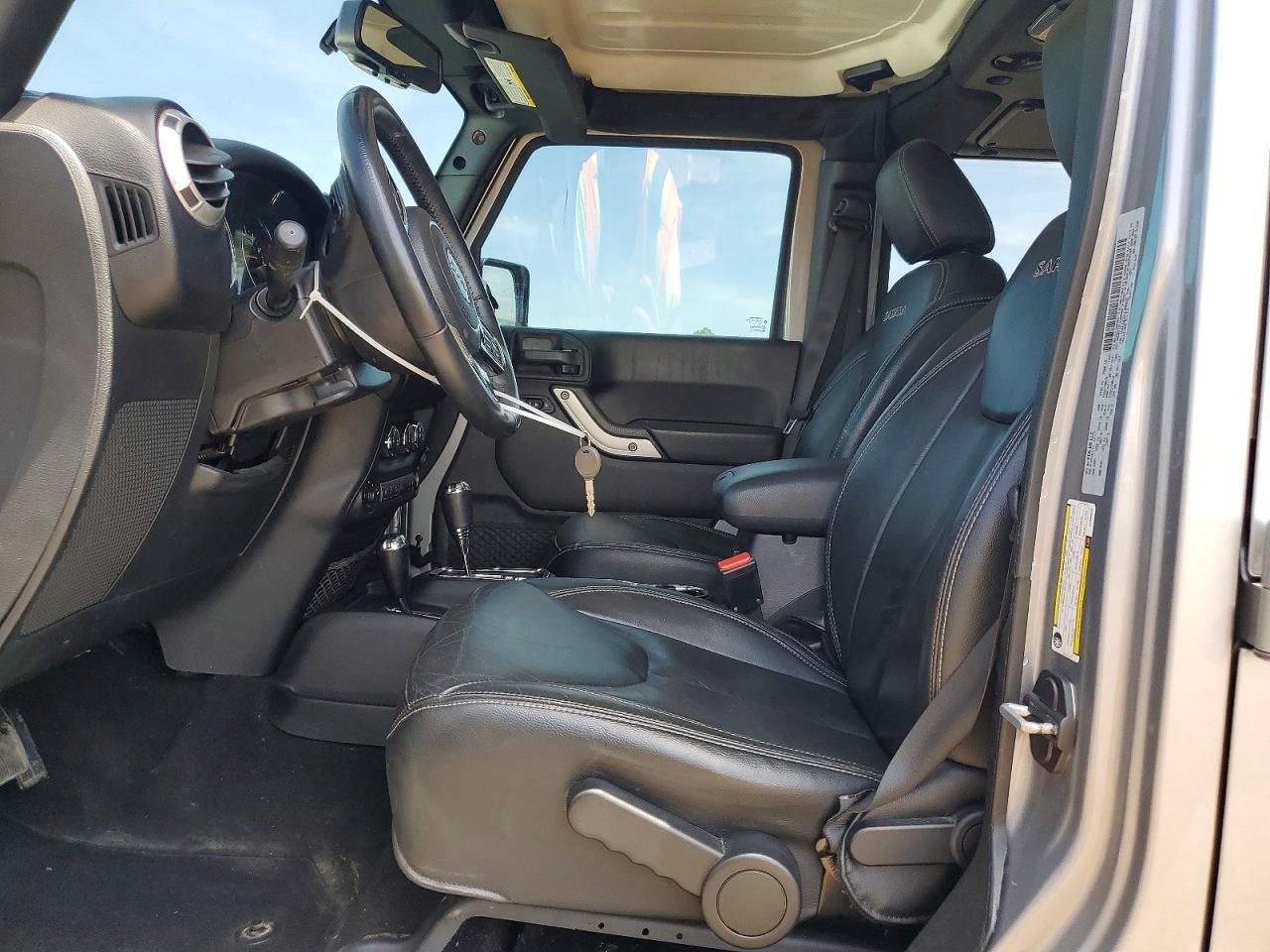 Jeep Wrangler Sahara