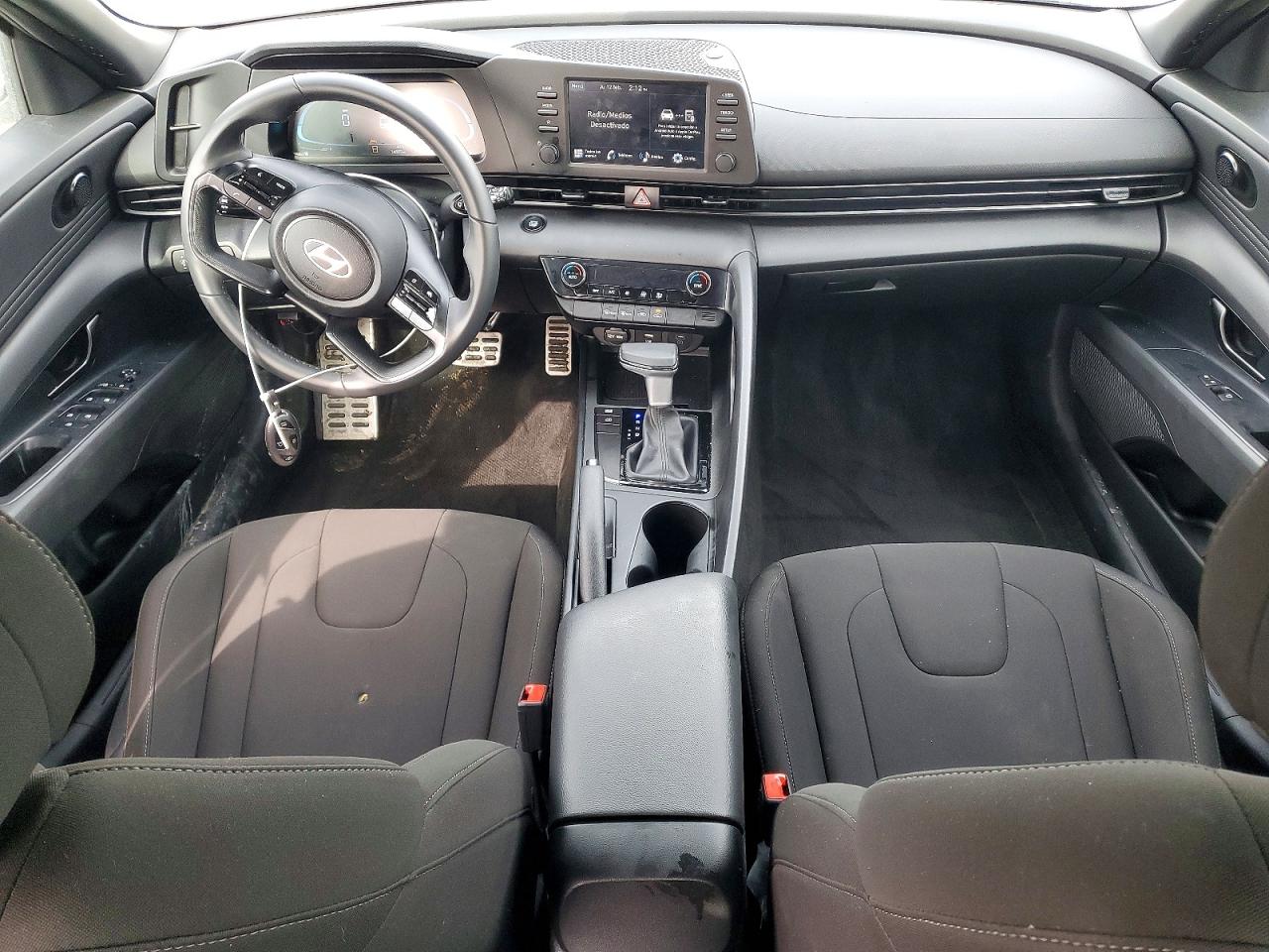 Hyundai ELANTRA Sel Sport