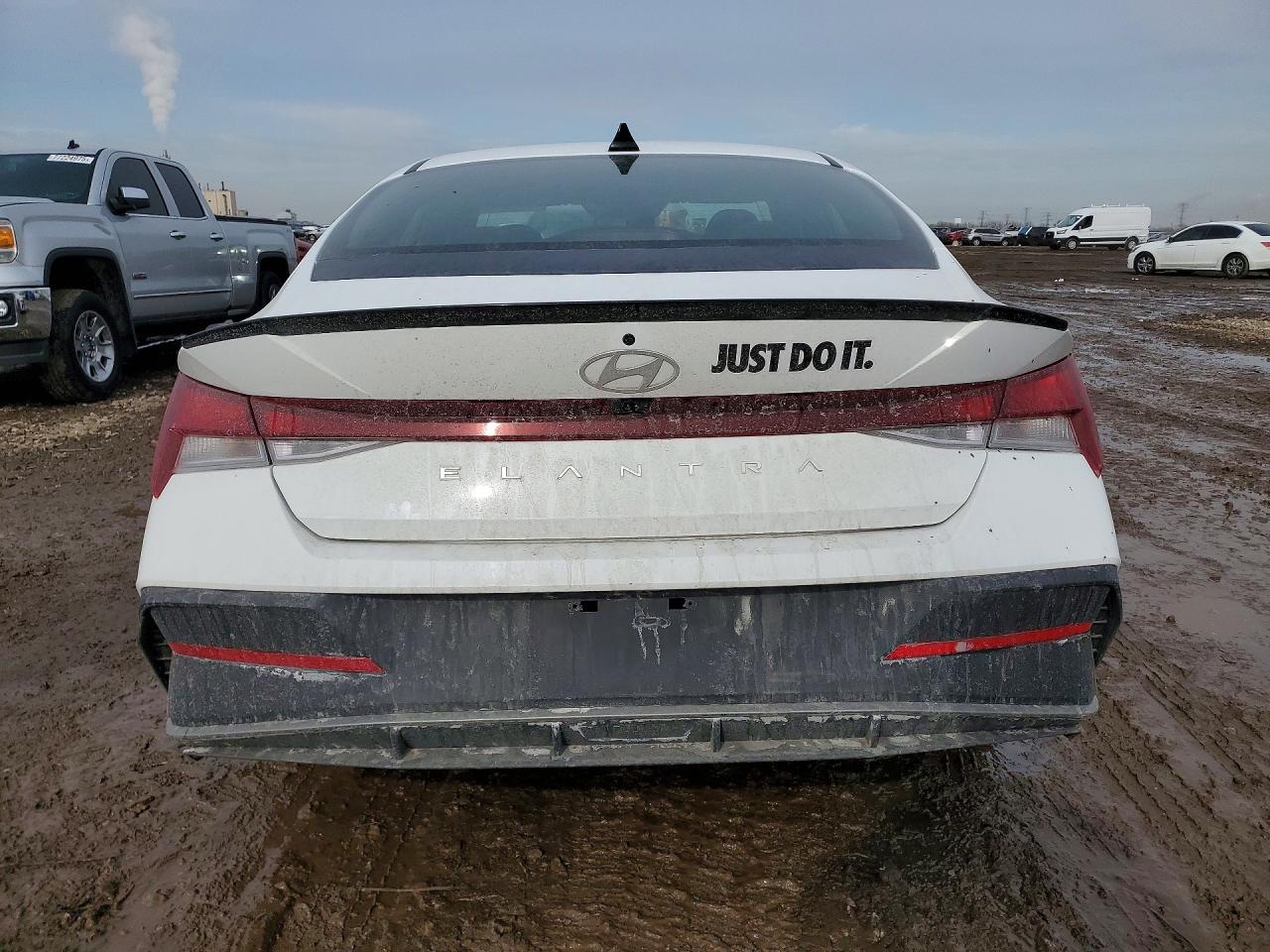 Hyundai ELANTRA Sel Sport