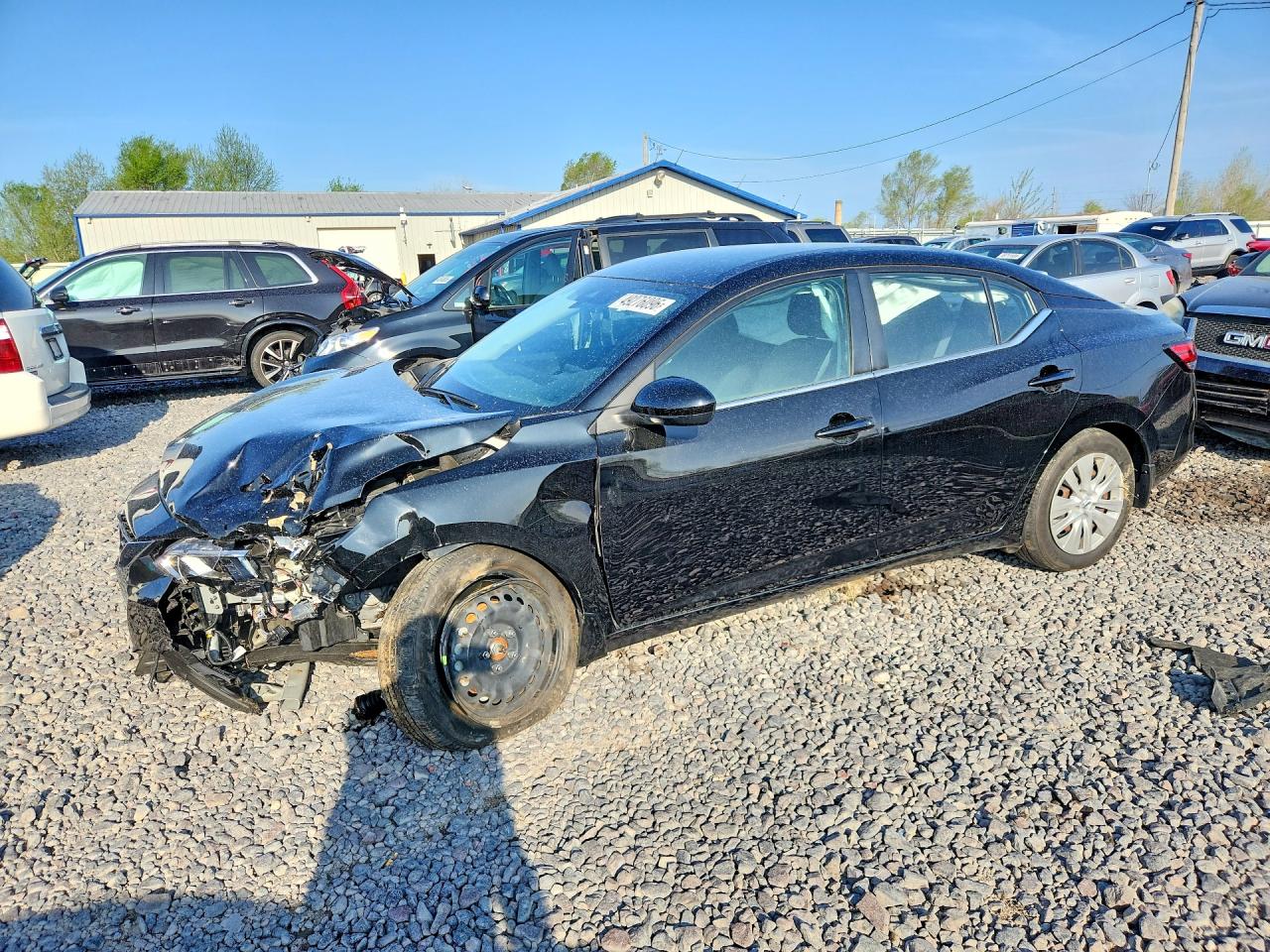 Salvage Nissan Sentra Image