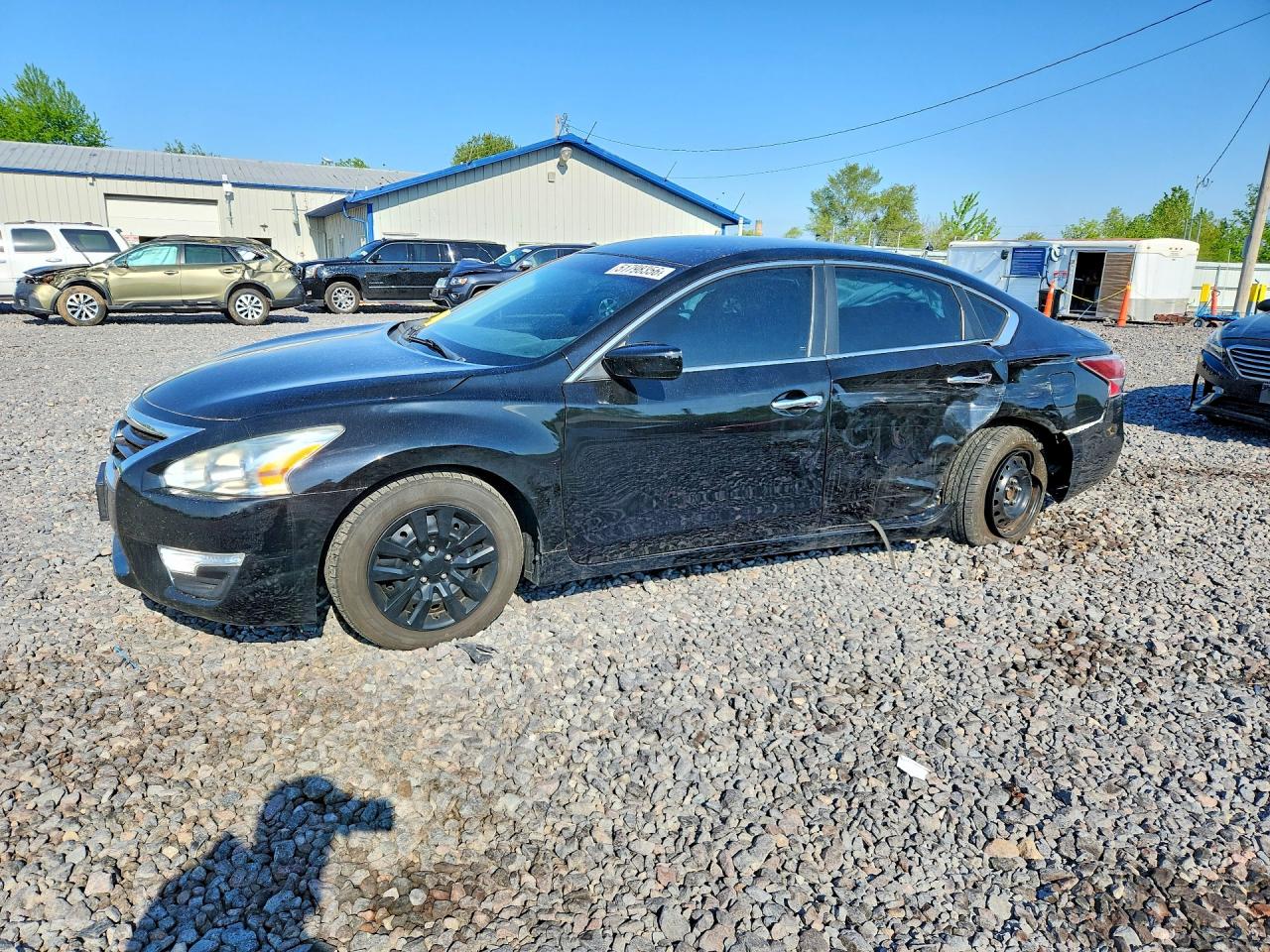 Salvage Nissan Altima Image