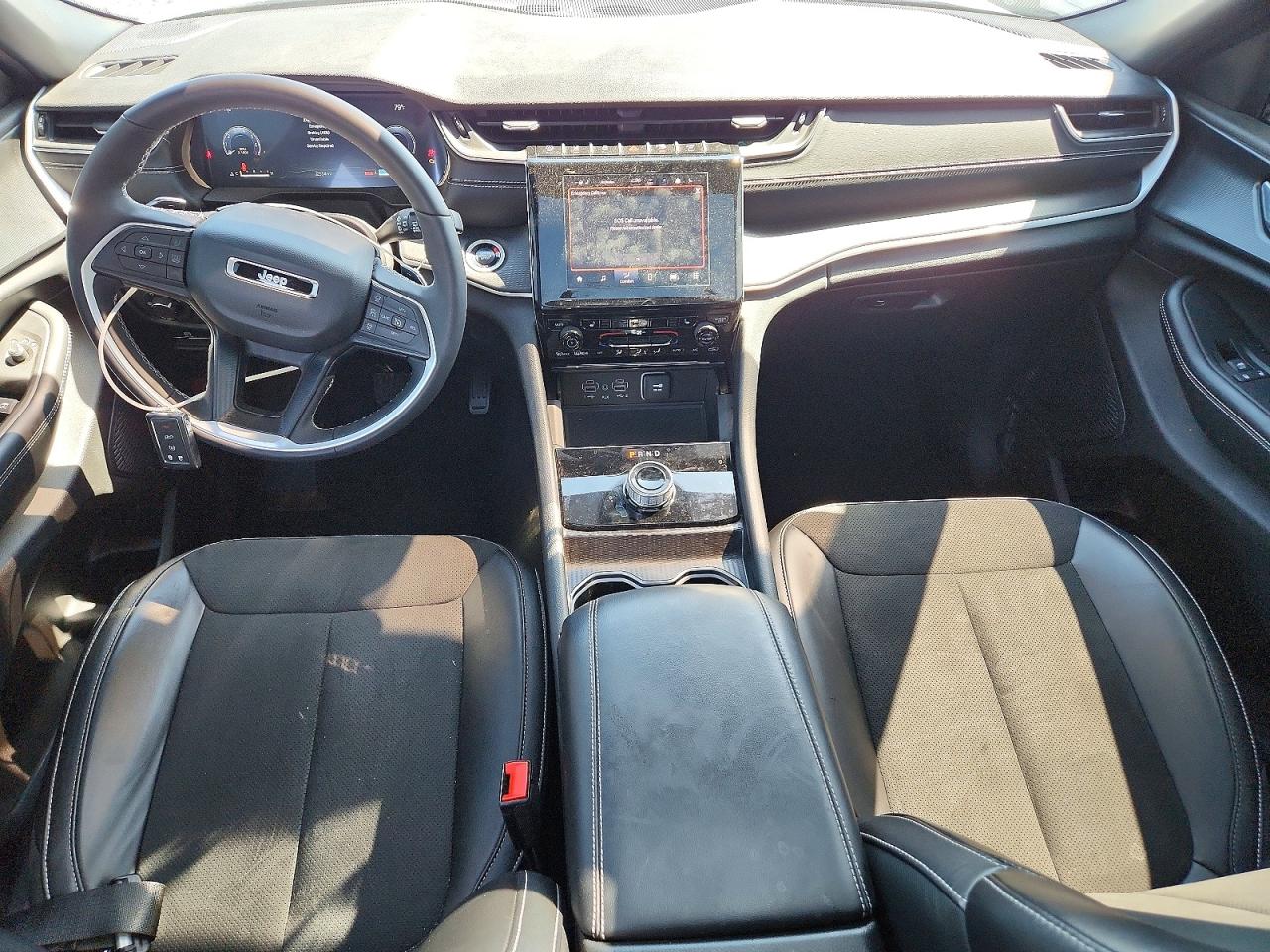 Jeep Cherokee L Laredo
