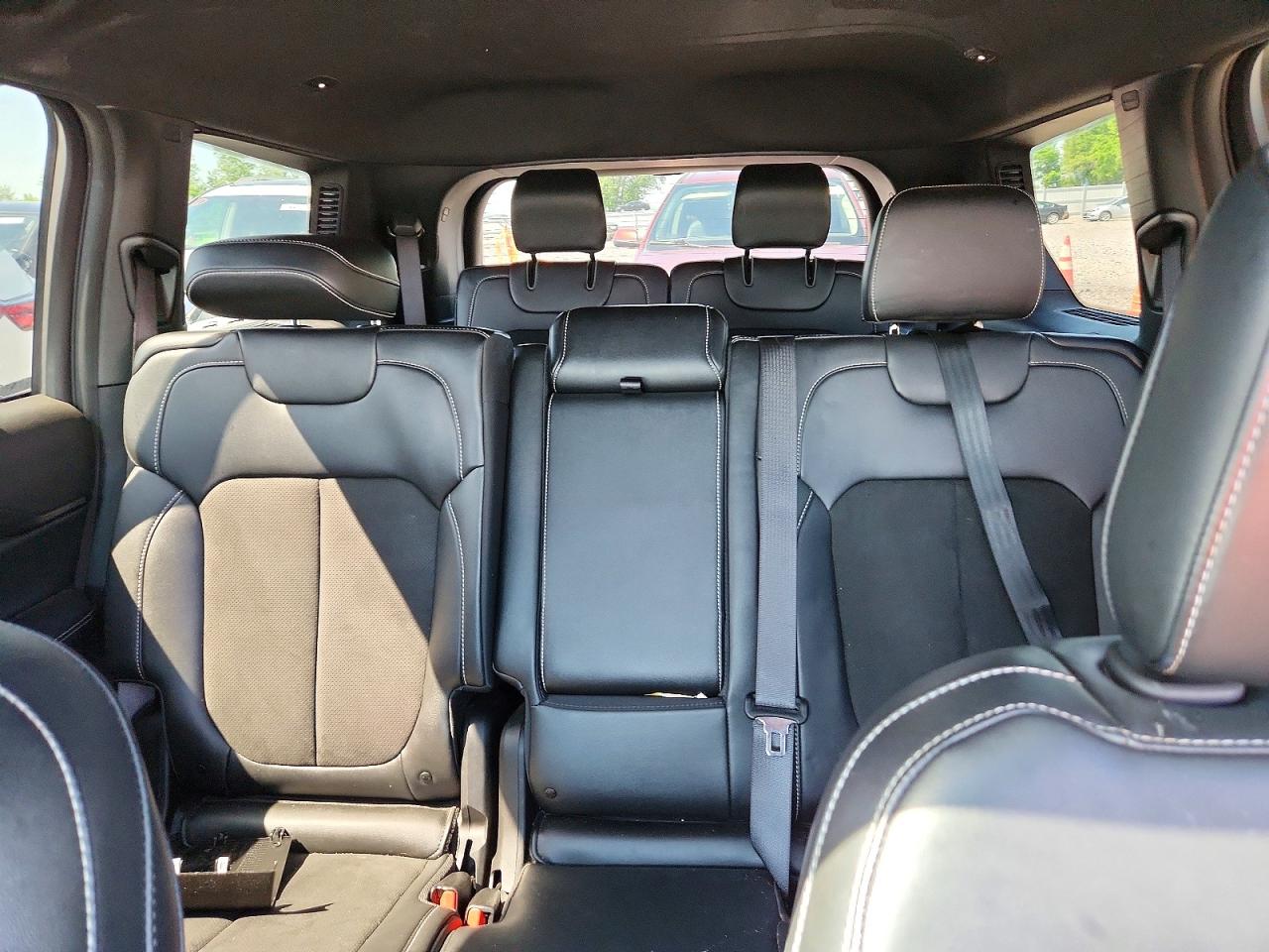 Jeep Cherokee L Laredo