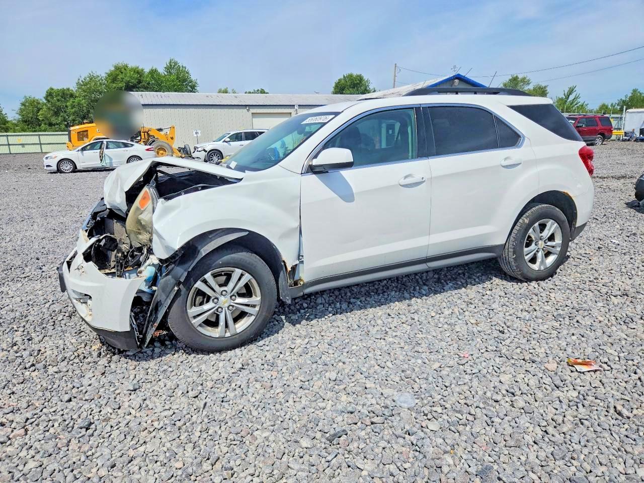 Salvage Chevrolet Equinox Image