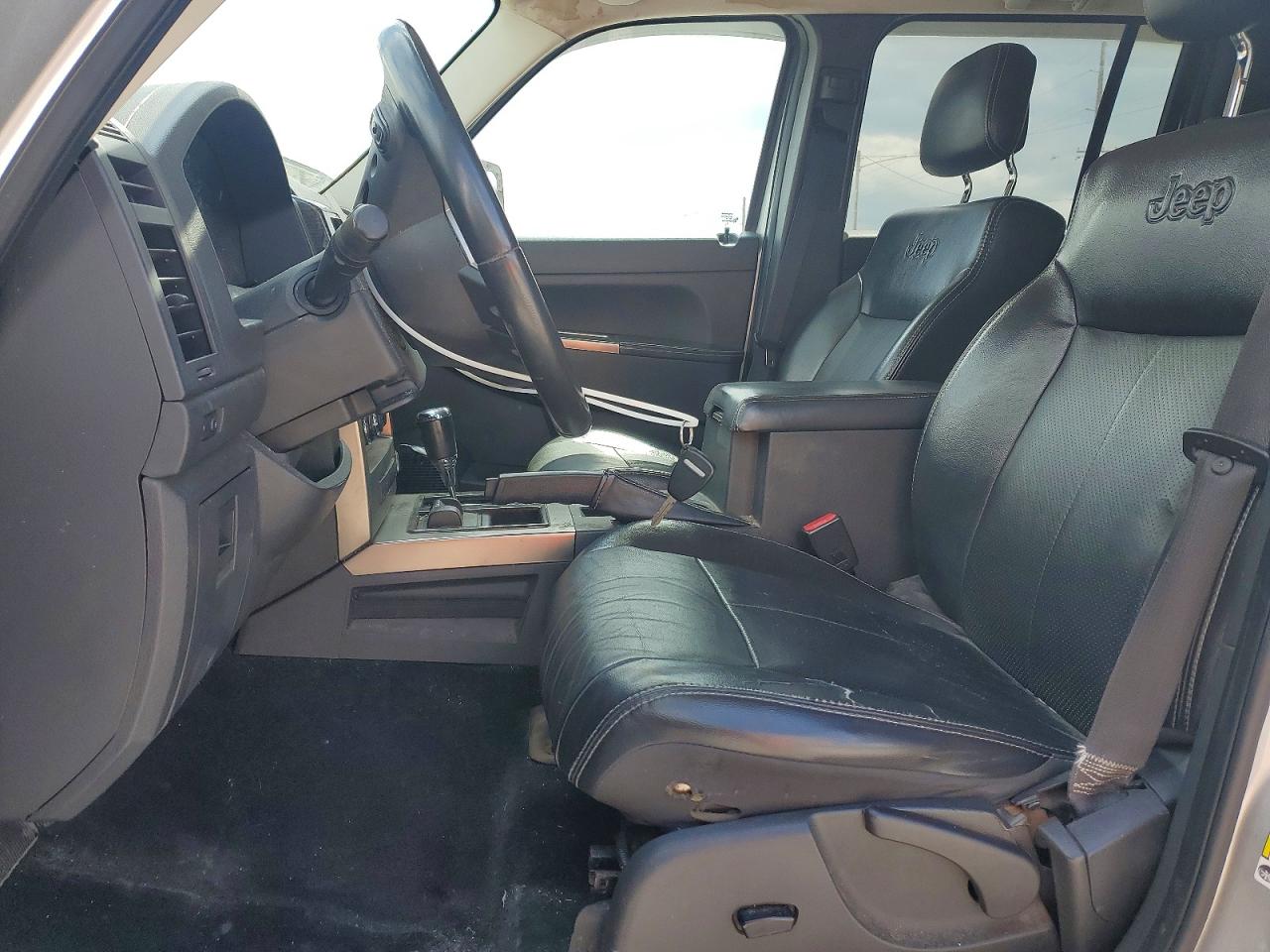 Jeep Liberty Jet