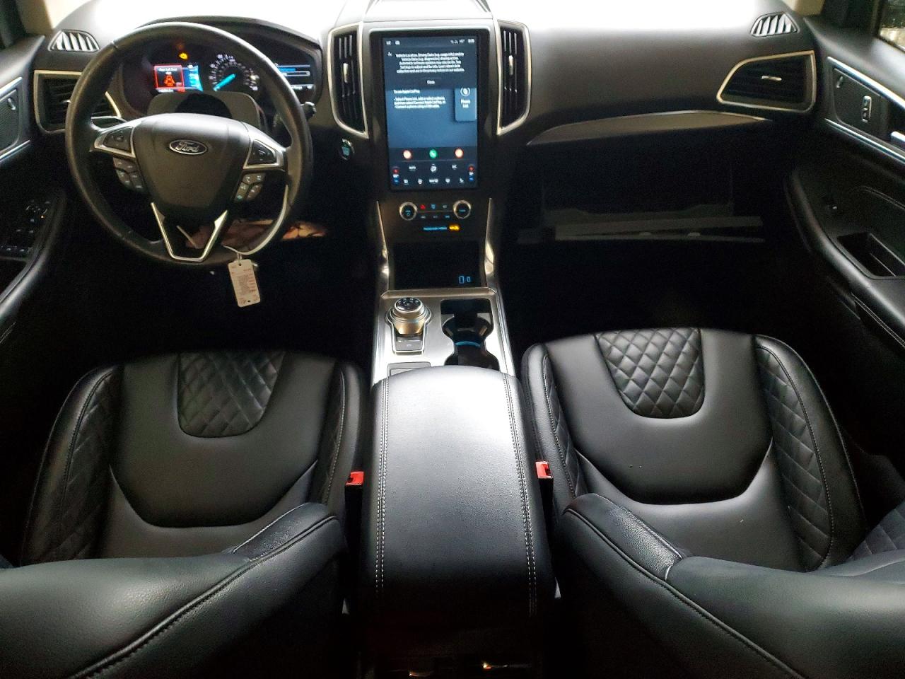 Ford Edge Titanium