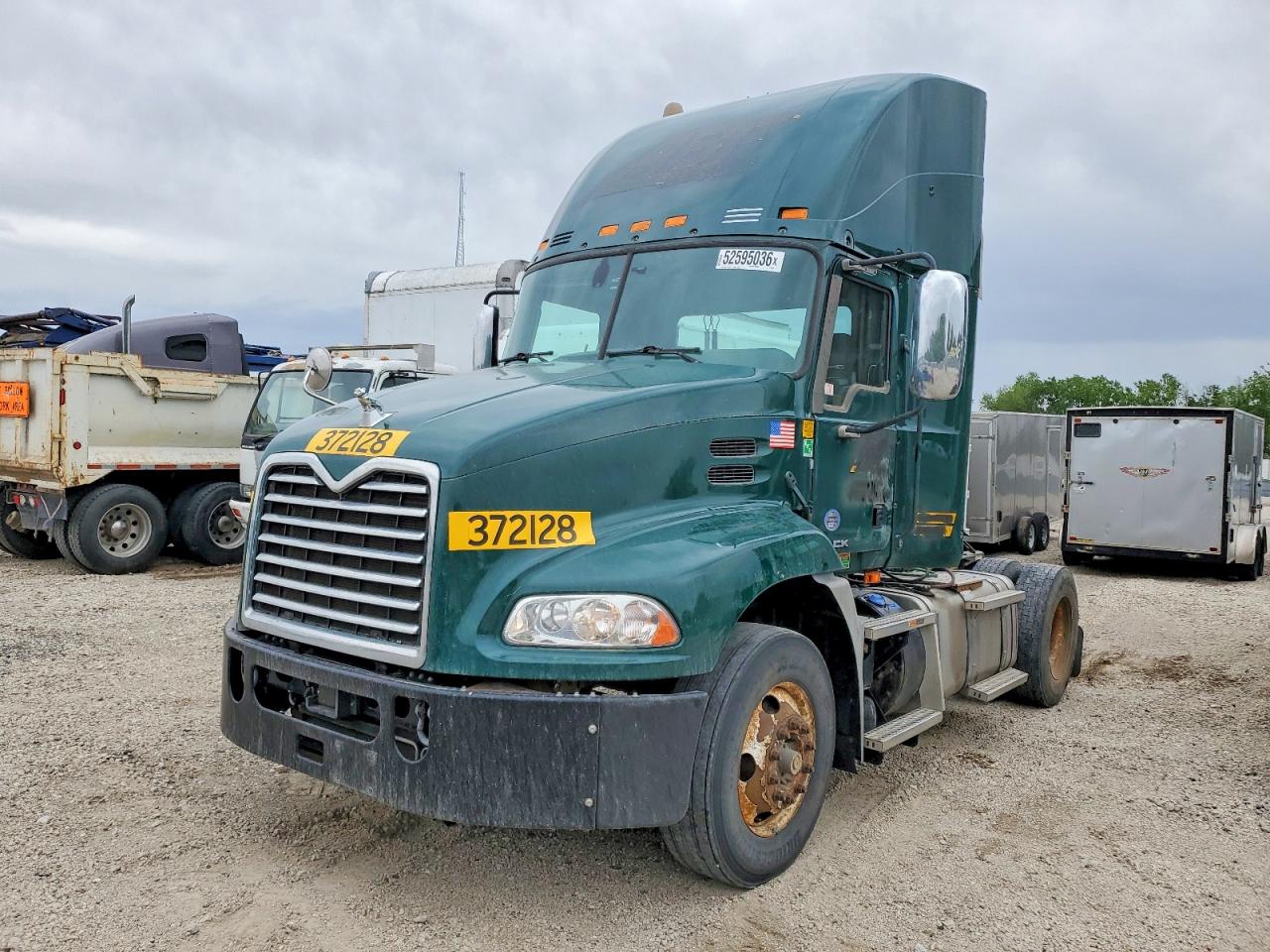 Mack 600