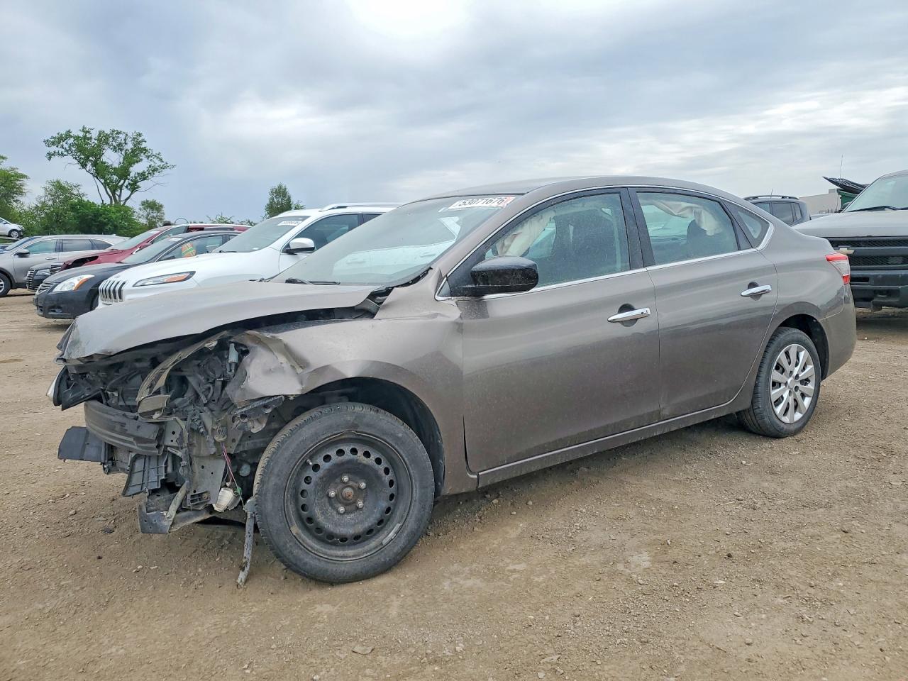 Salvage Nissan Sentra Image
