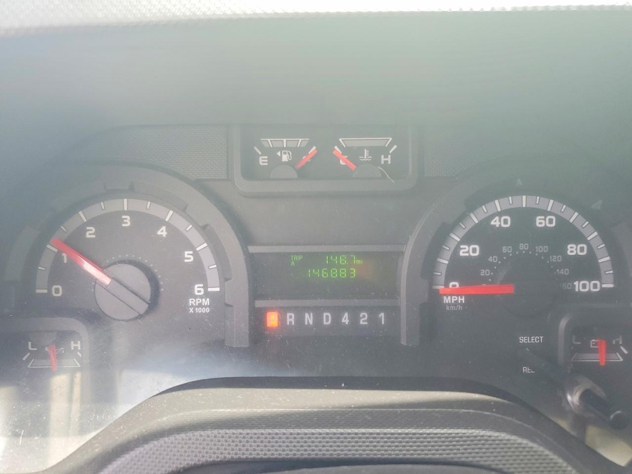 Ford Econoline E450 Super Duty Cutaway Van