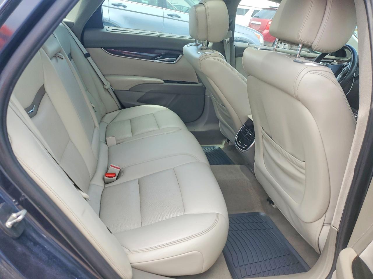 Cadillac XTS Platinum