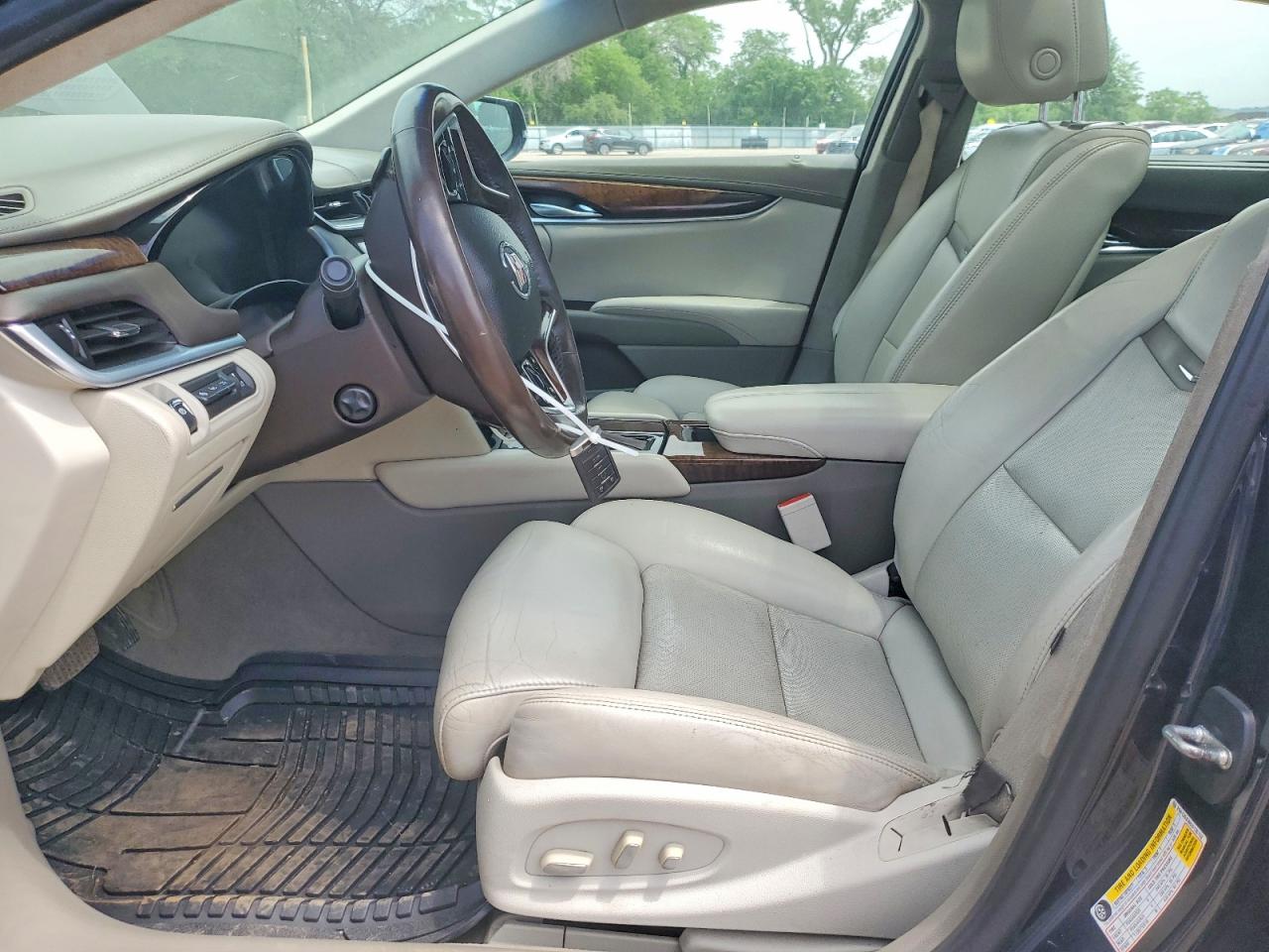 Cadillac XTS Platinum