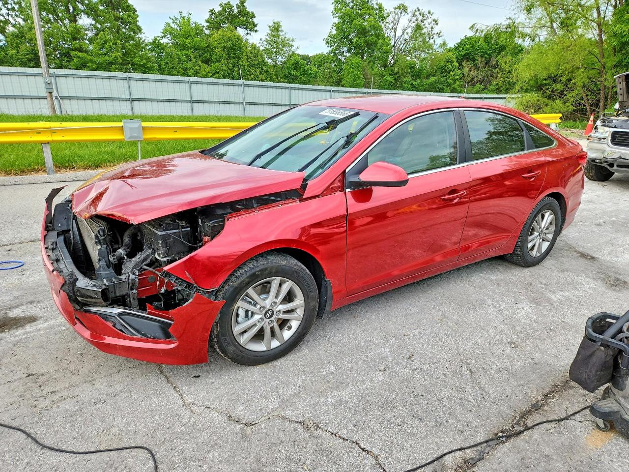 Salvage Hyundai SONATA Image