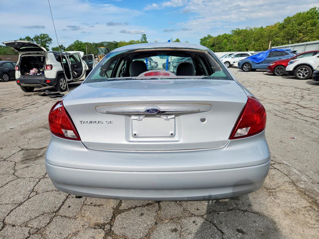 Ford Taurus Se