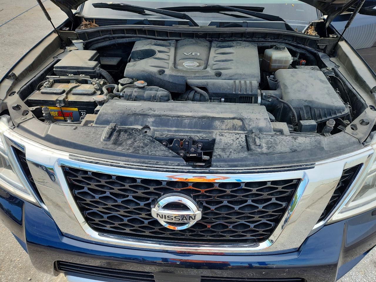 Nissan Armada Sv