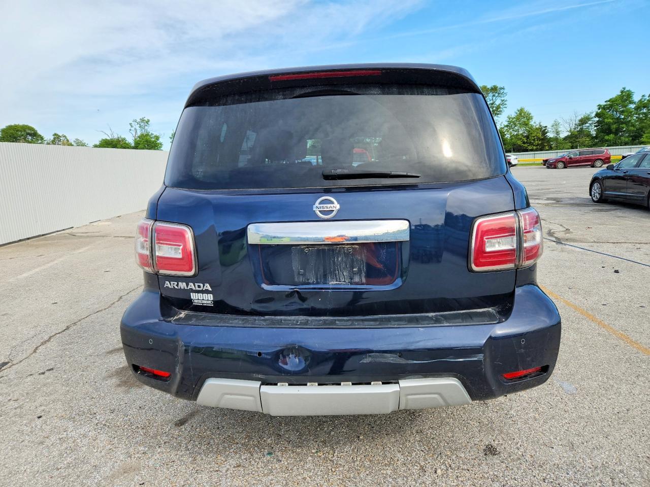 Nissan Armada Sv