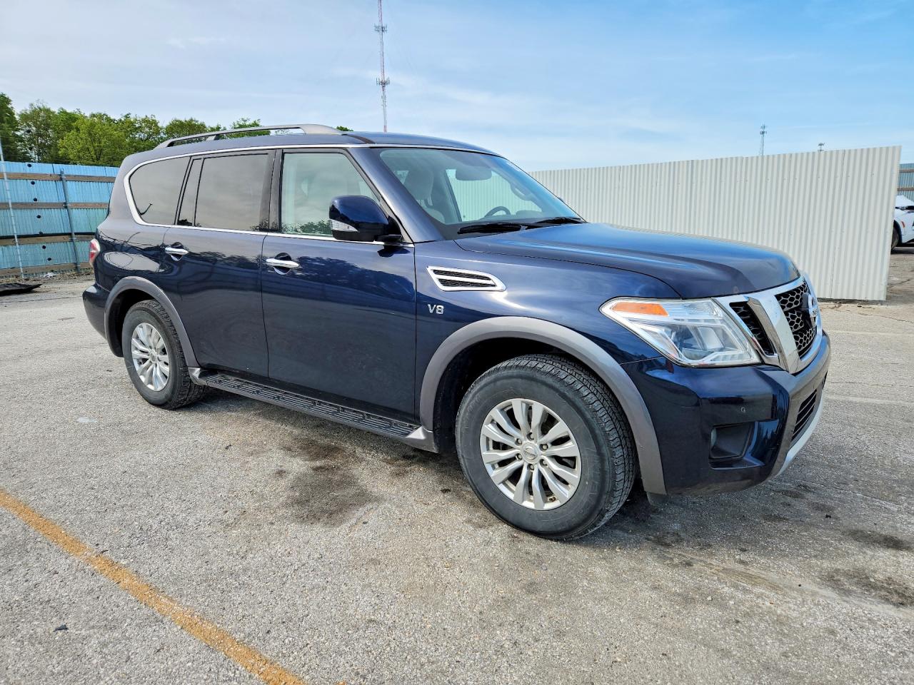 Nissan Armada Sv