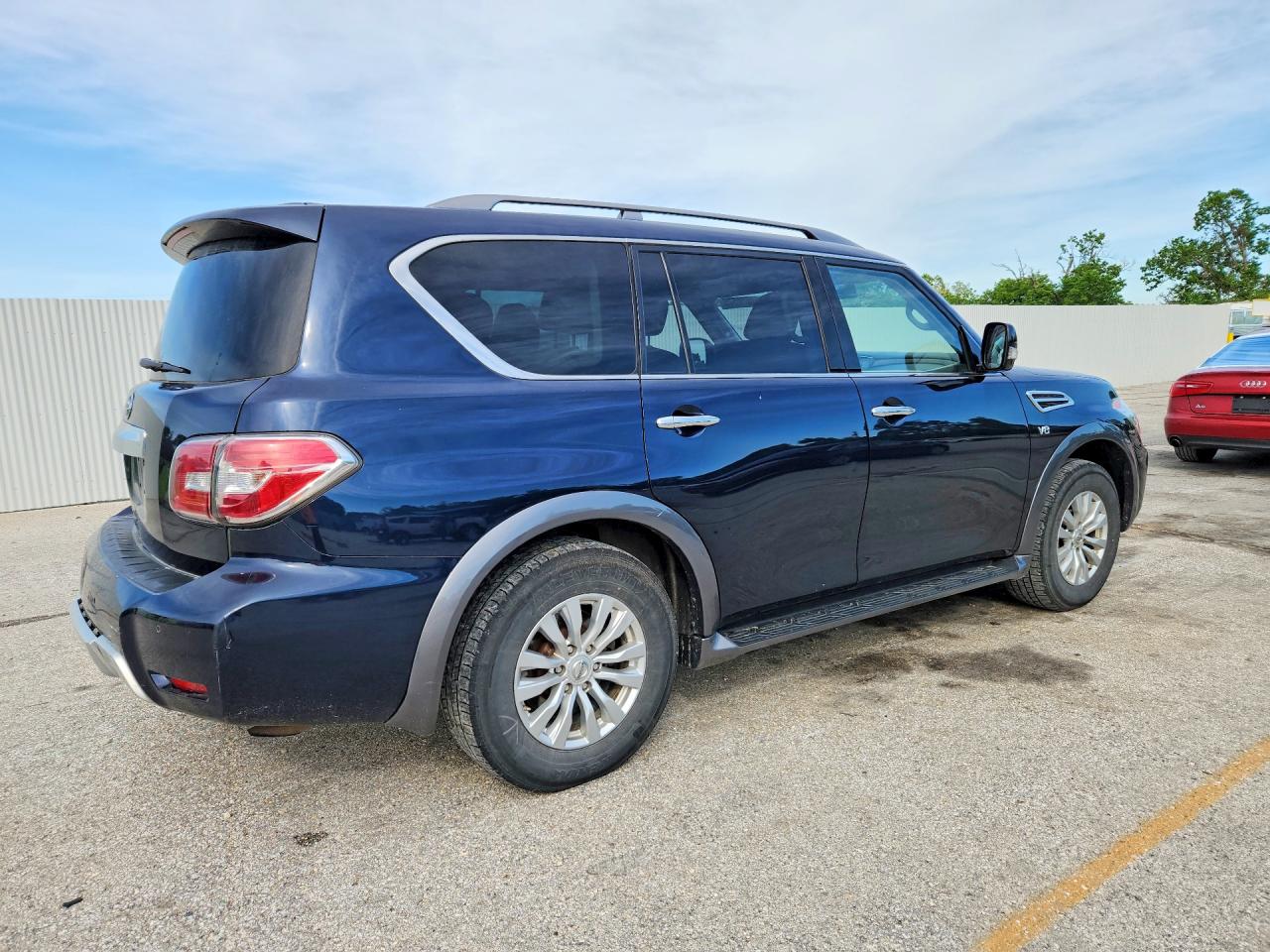 Nissan Armada Sv
