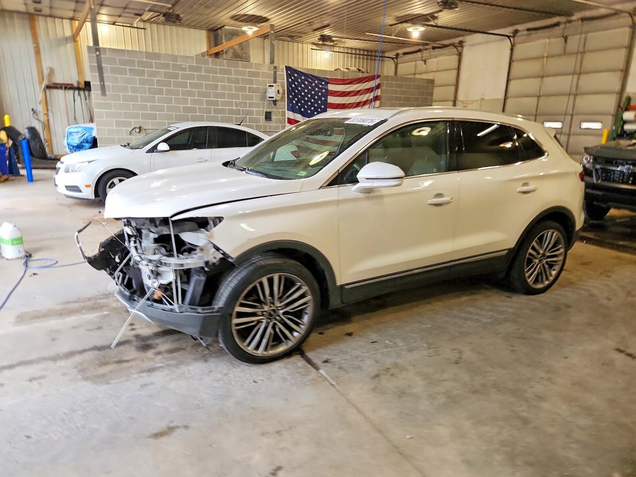 Salvage Lincoln MKC Image