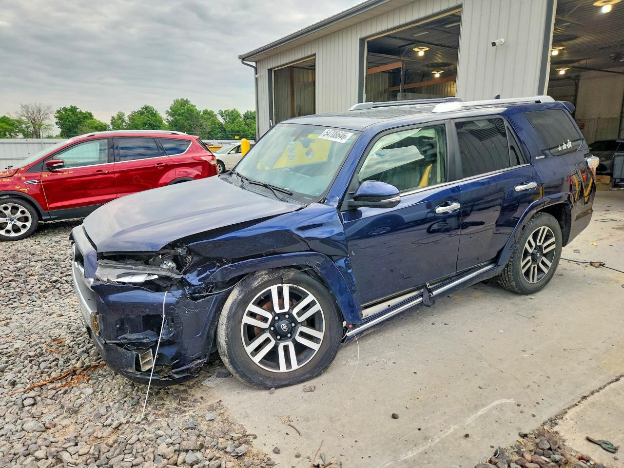Salvage Toyota 4Runner Image
