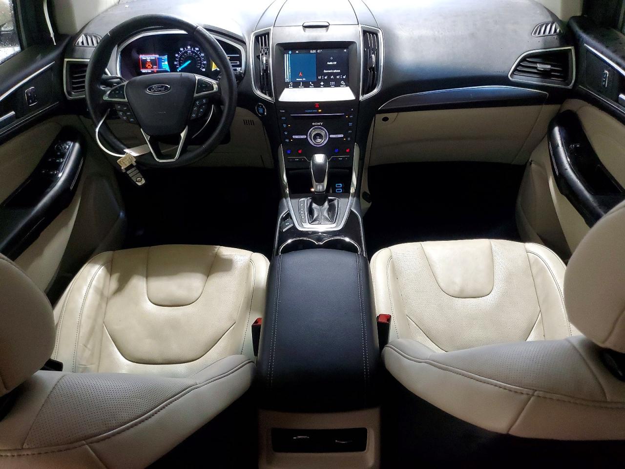 Ford Edge Titanium