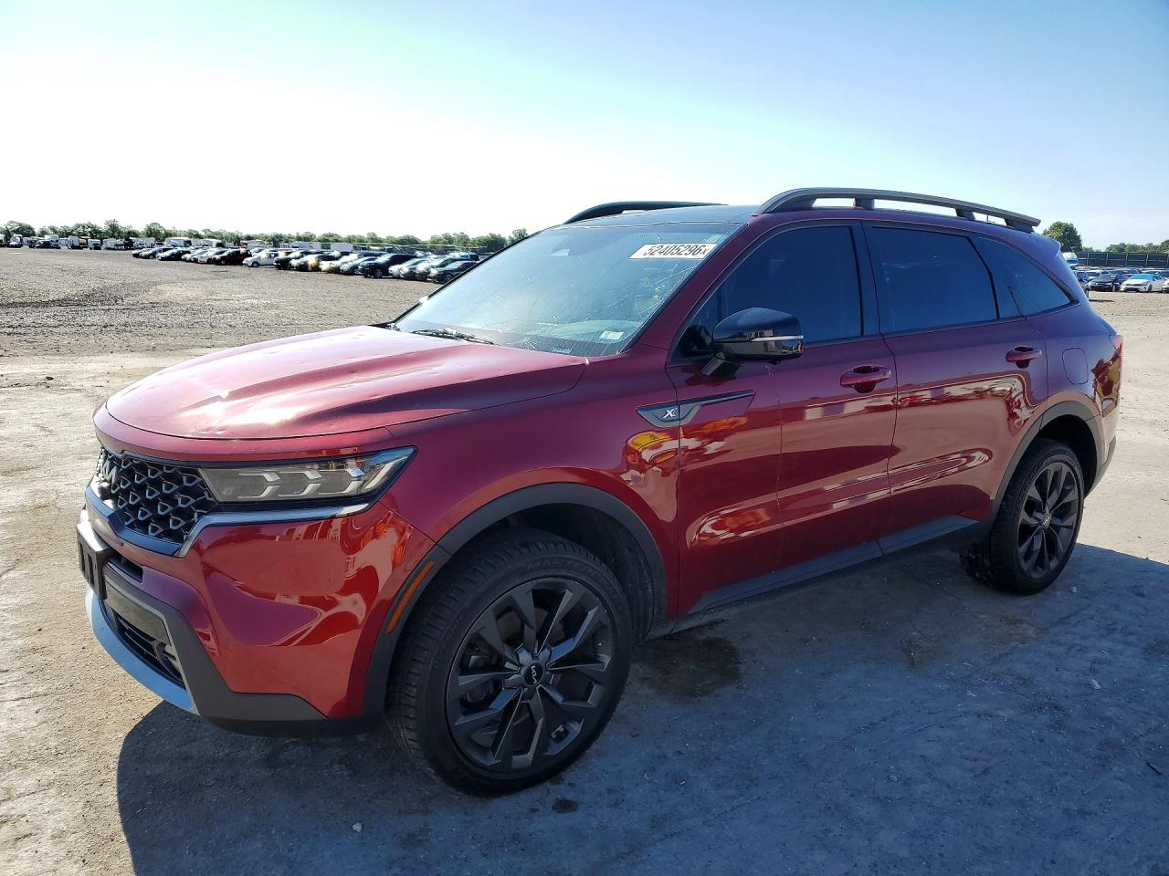 Salvage Kia Sorento Image
