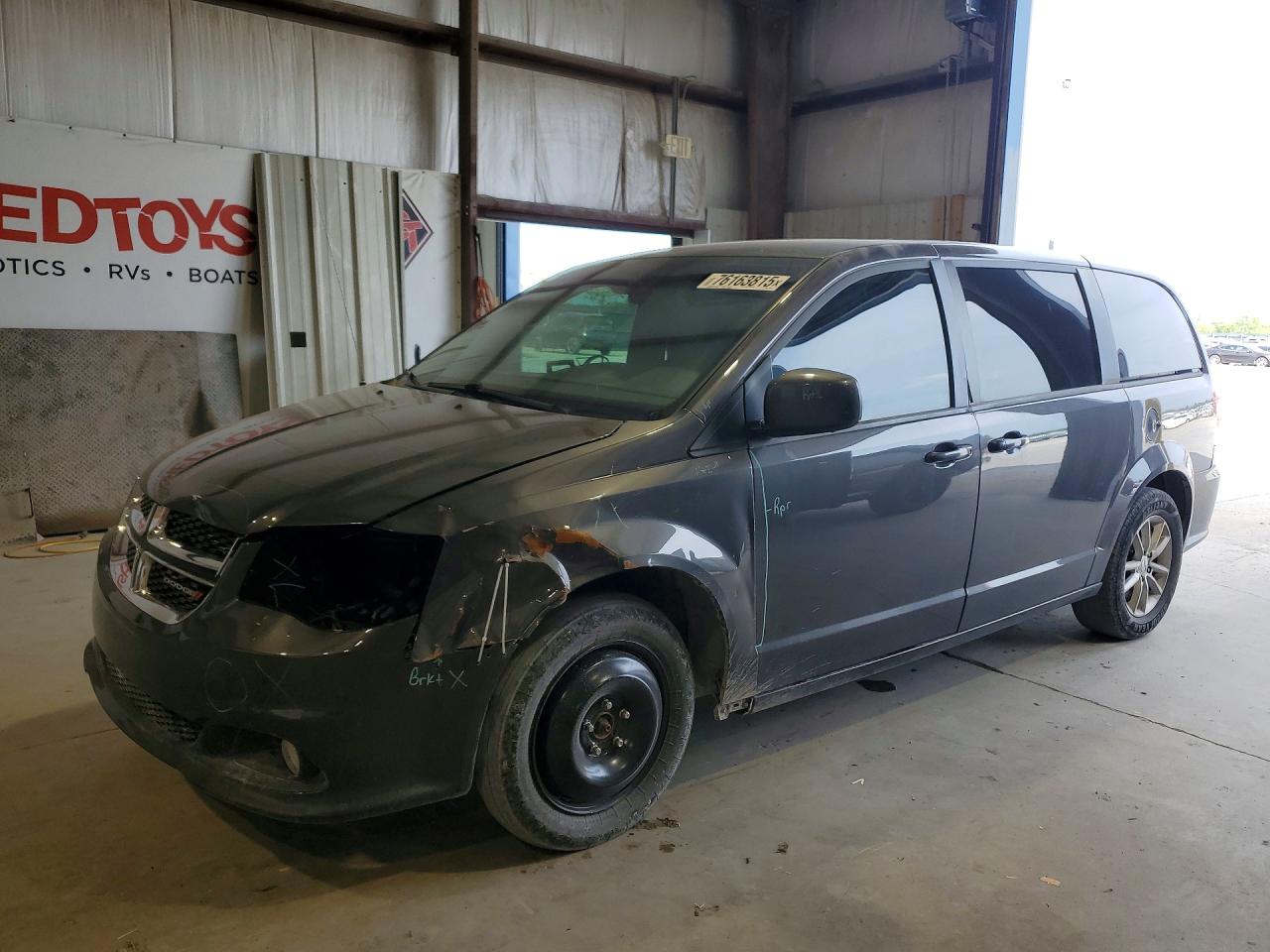 Salvage Dodge Caravan Image