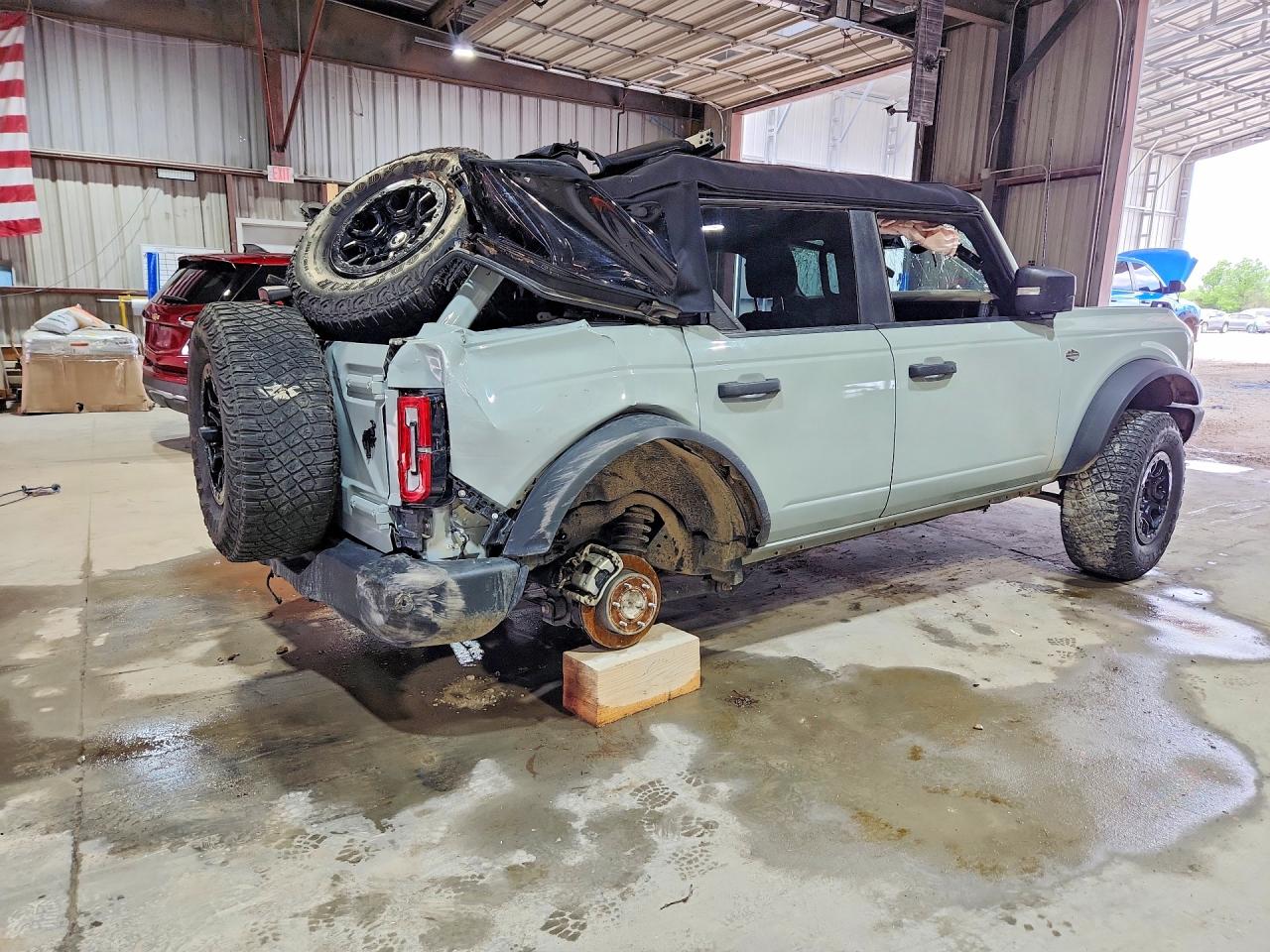 Ford Bronco Base
