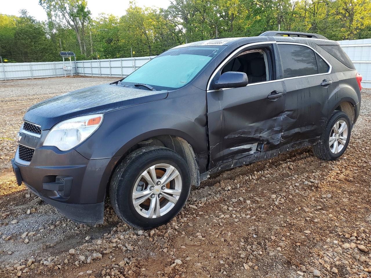 Salvage Chevrolet Equinox Image