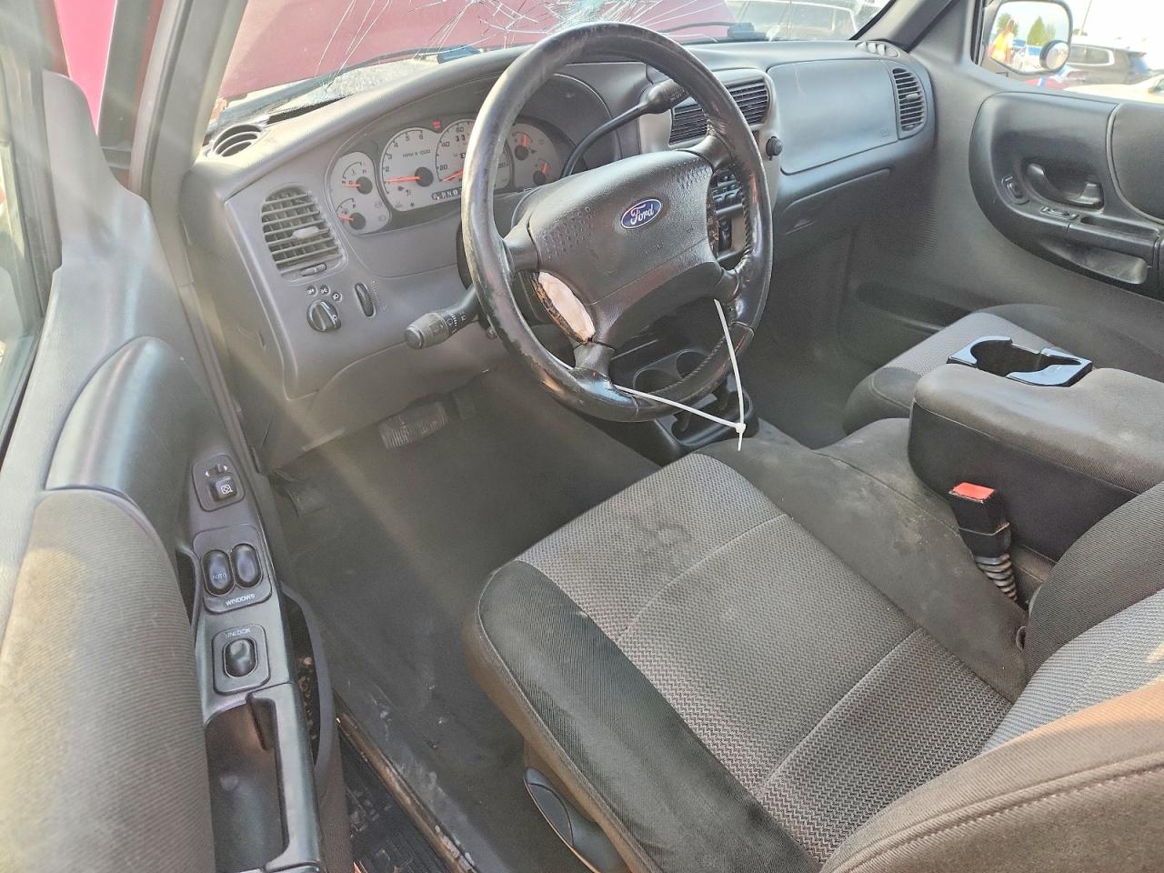 Ford Ranger Super Cab