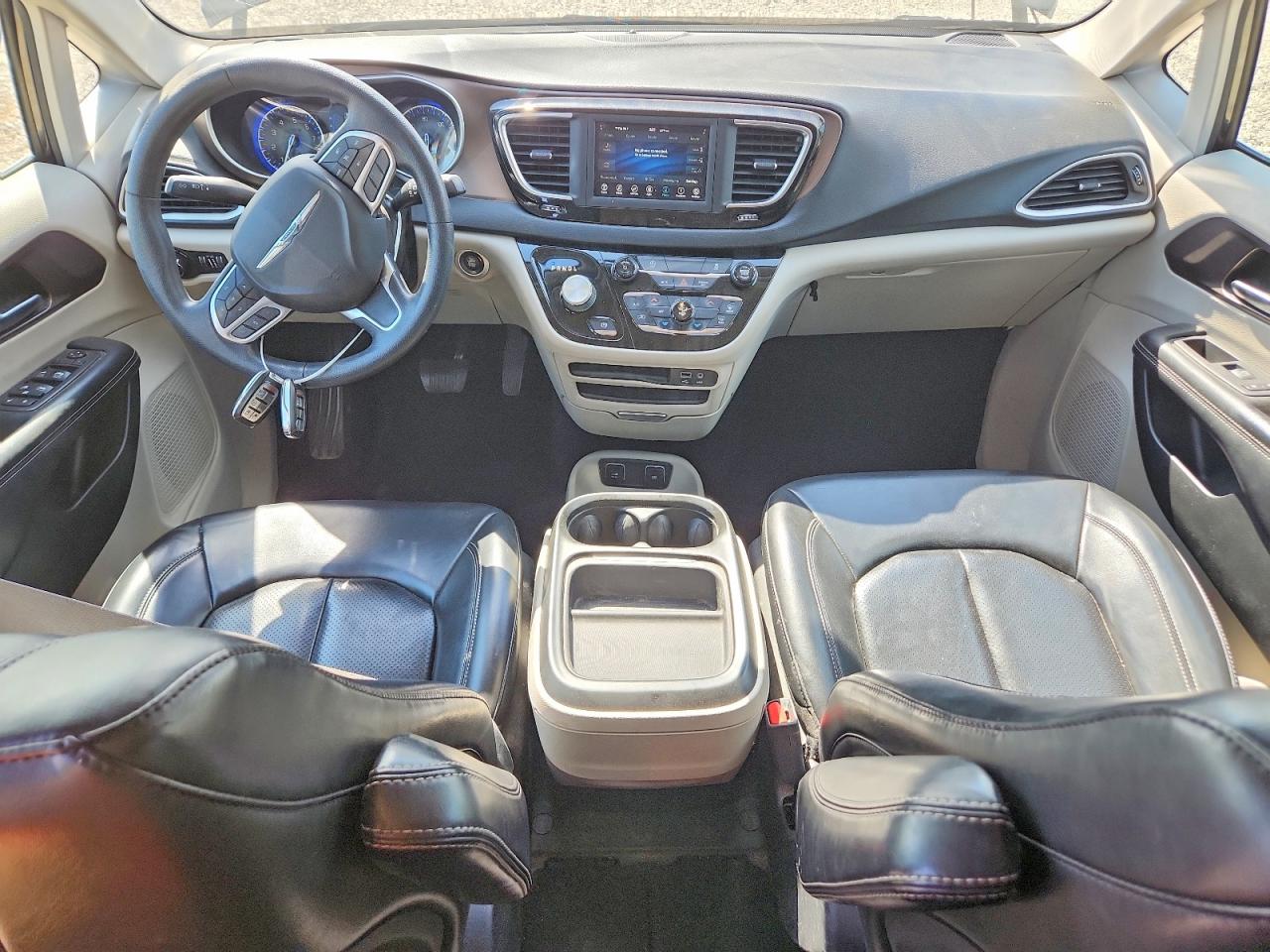 Chrysler Minivan Lxi
