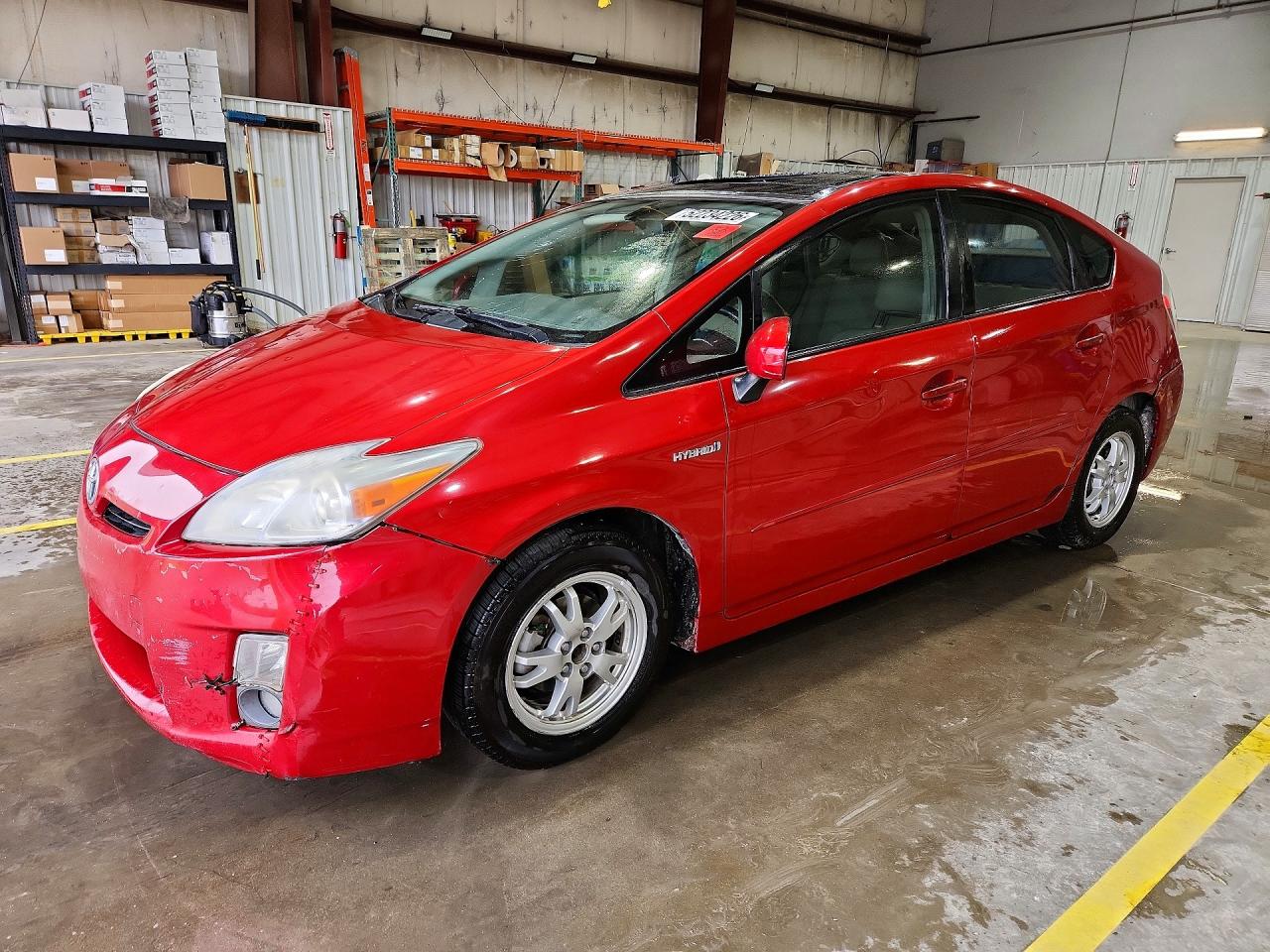 Salvage Toyota Prius Image
