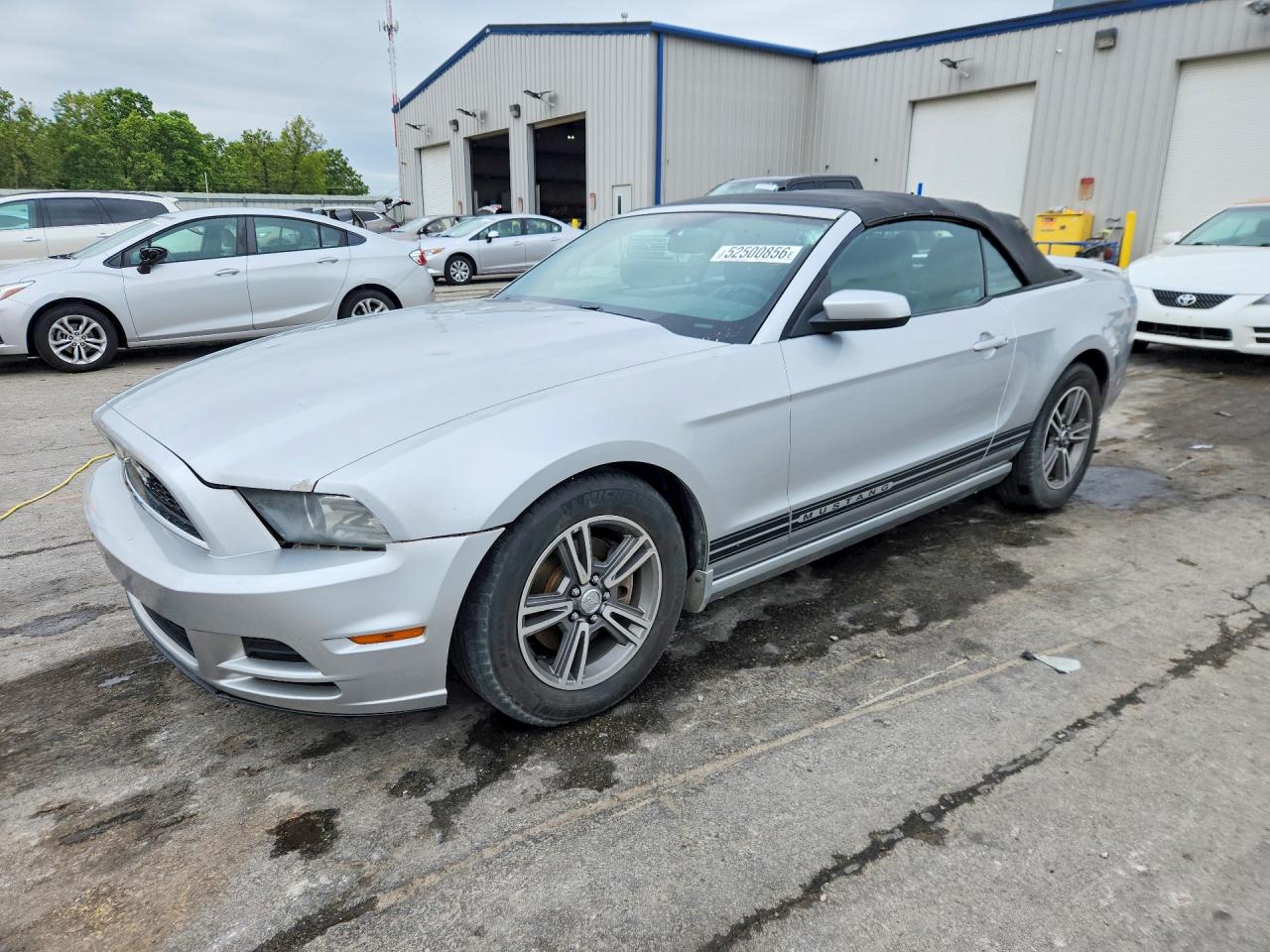 Salvage Ford Mustang Image