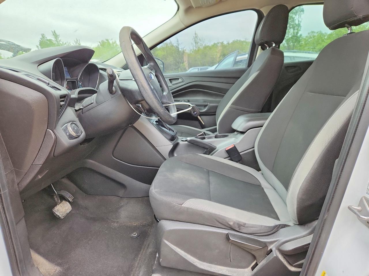 Ford Escape S