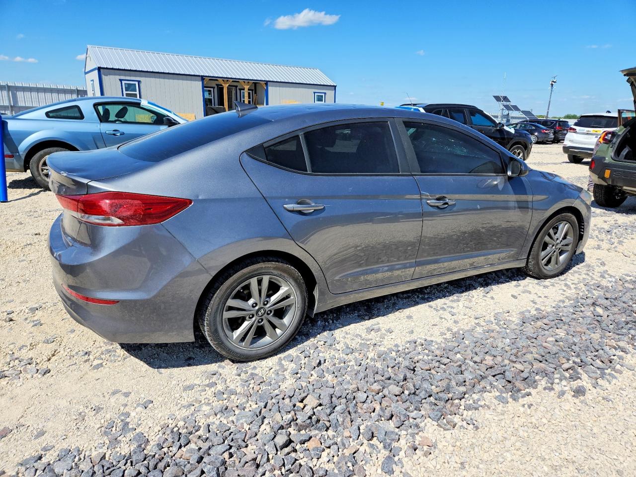Hyundai ELANTRA Sel