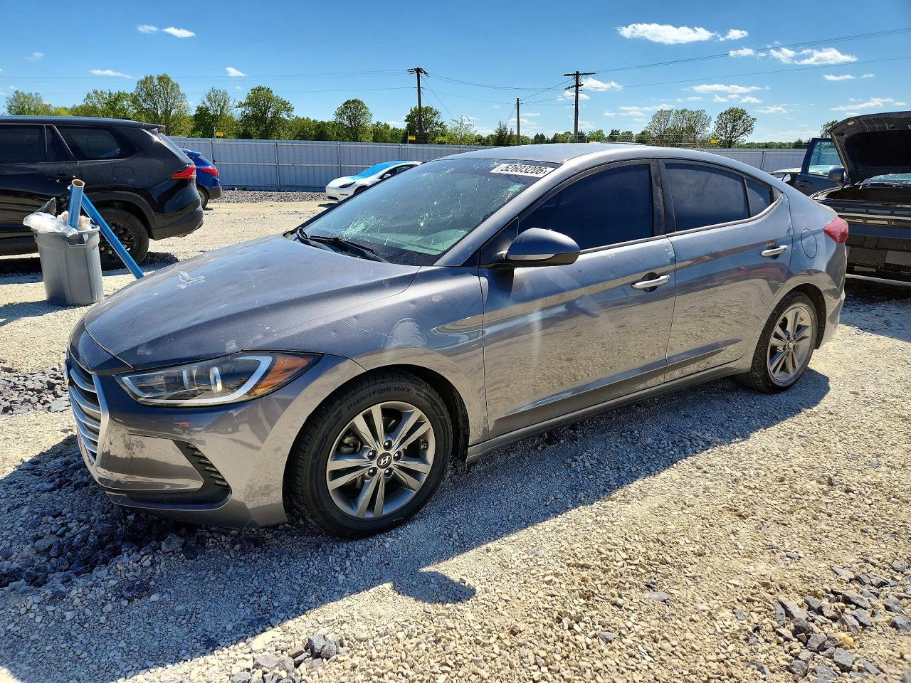 Salvage Hyundai ELANTRA Image