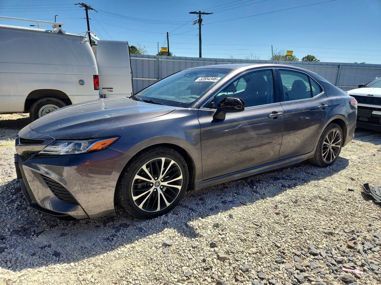 Salvage Toyota Camry Image