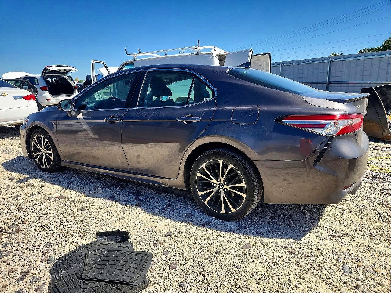 Toyota Camry Se