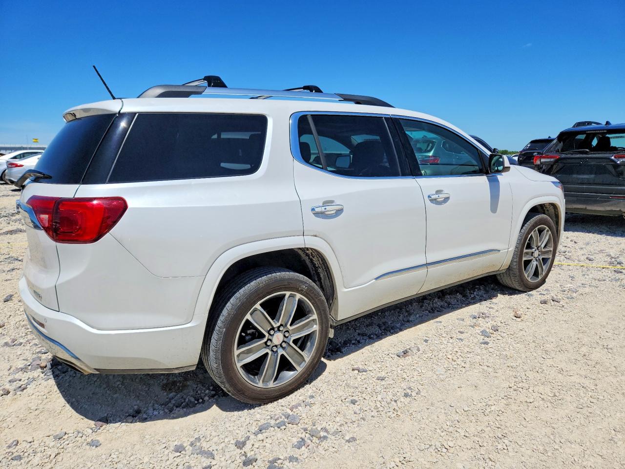GMC Acadia