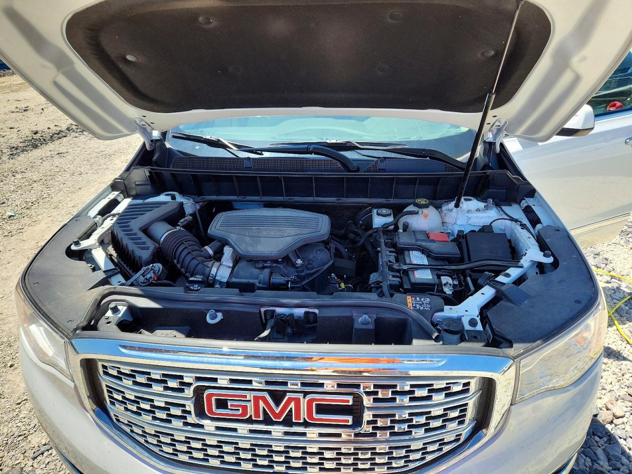 GMC Acadia