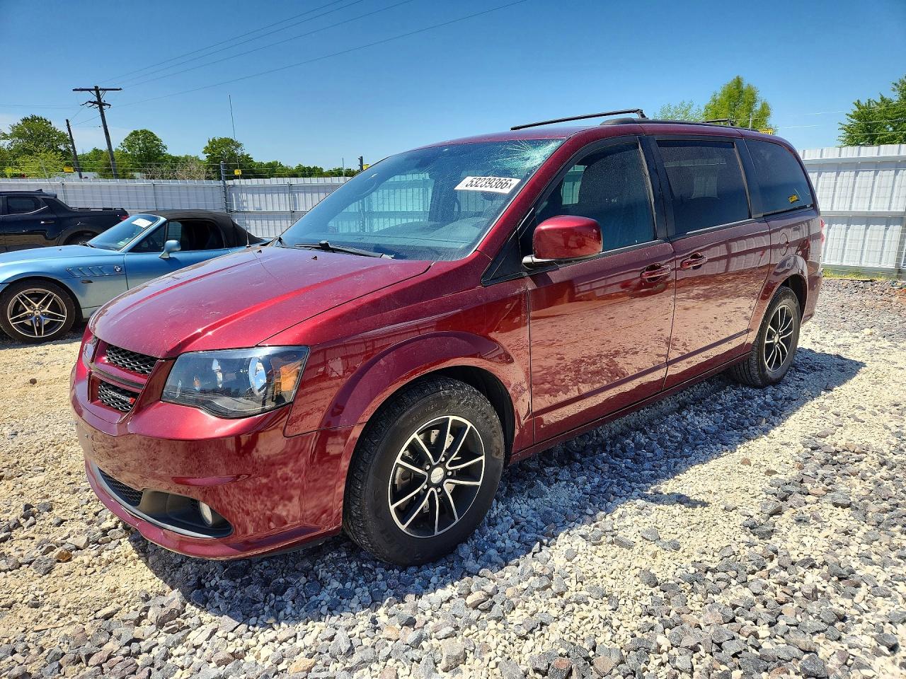 Salvage Dodge Caravan Image