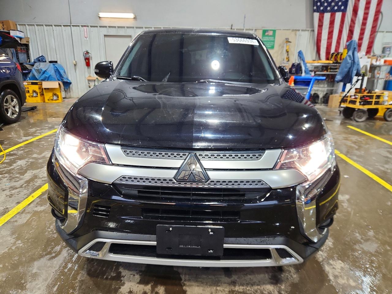 Mitsubishi Outlander Se