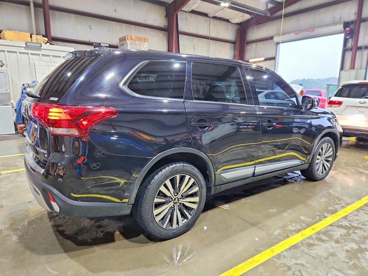 Mitsubishi Outlander Se