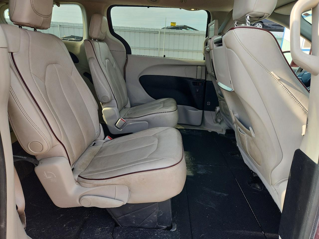 Chrysler Pacifica Limited