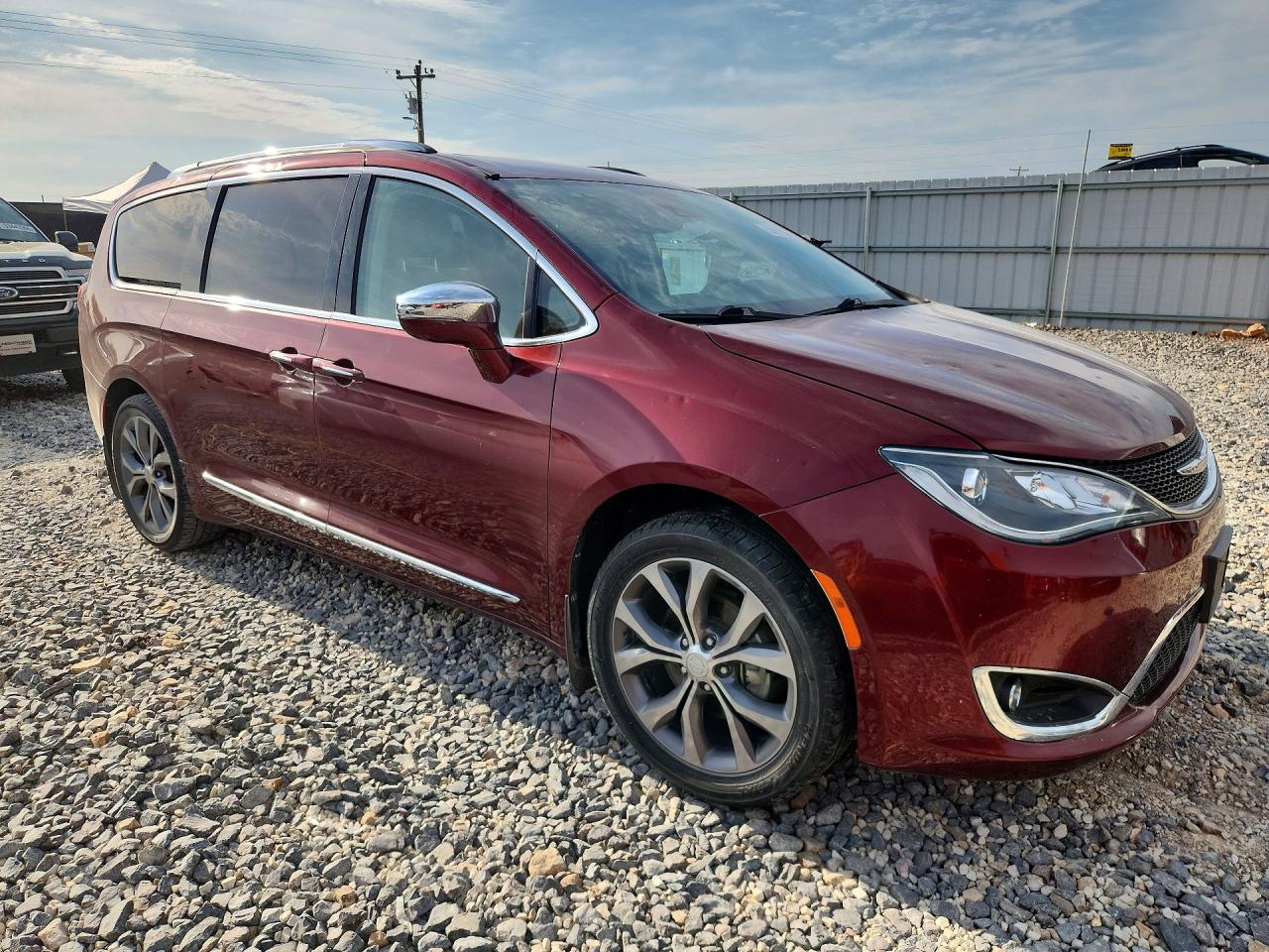 Chrysler Pacifica Limited